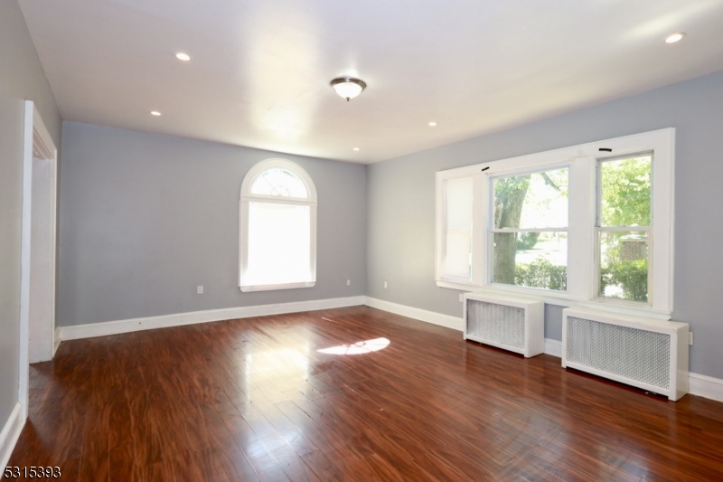 6 Stanley Rd Property Photo 9