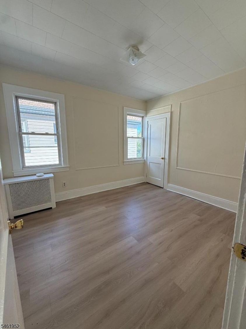 1010 Sheridan Ave 2f Property Photo 6