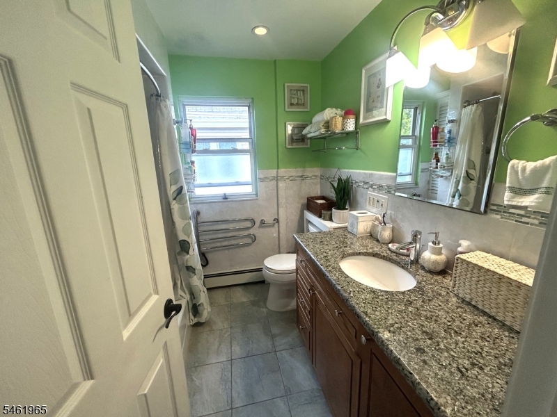 14 Spruce St Property Photo 12
