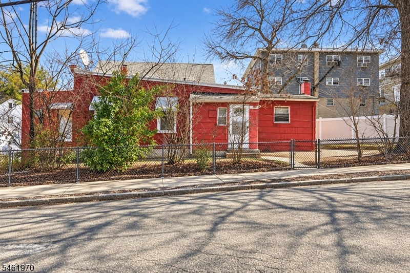 3602 Liberty Ave Property Photo 3