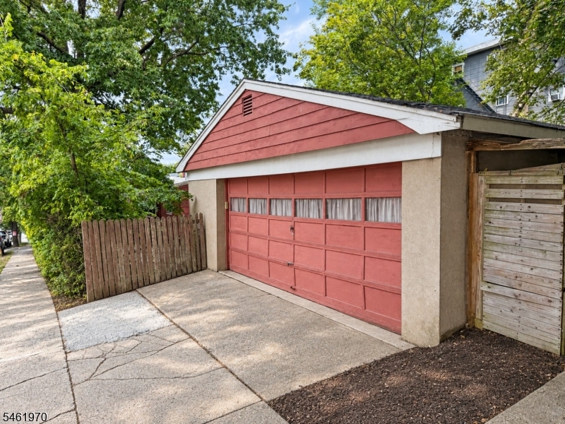 3602 Liberty Ave Property Photo 4