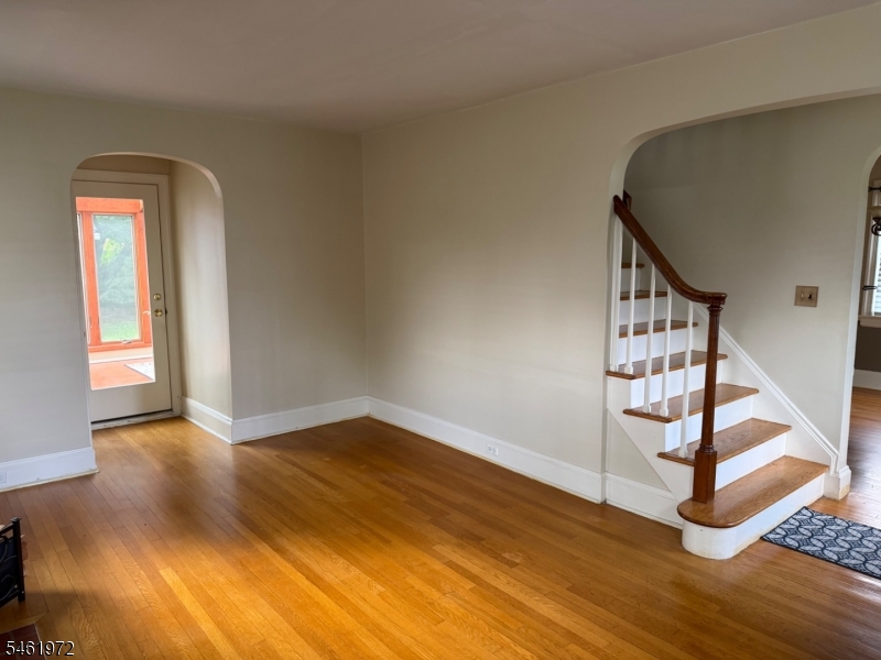 830 Travers St Property Photo 7