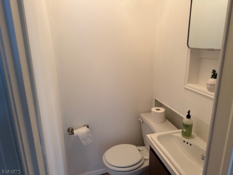 830 Travers St Property Photo 19