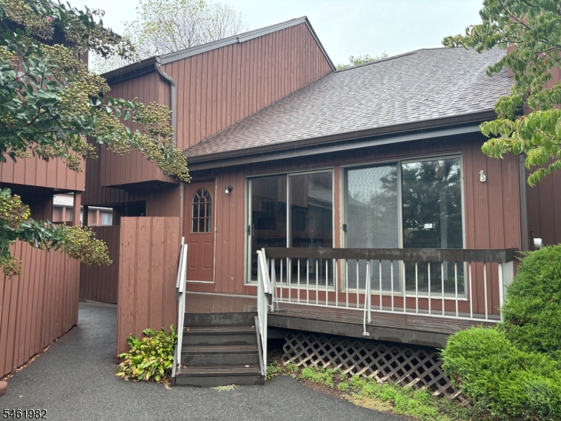 23 Bloomingdale Dr 2a Property Photo 2