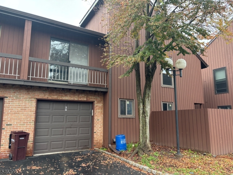23 Bloomingdale Dr 2a Property Photo 4