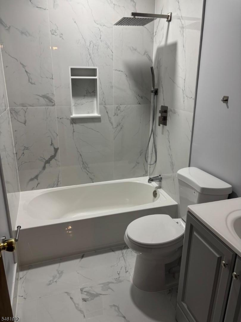 23 Bloomingdale Dr 2a Property Photo 13