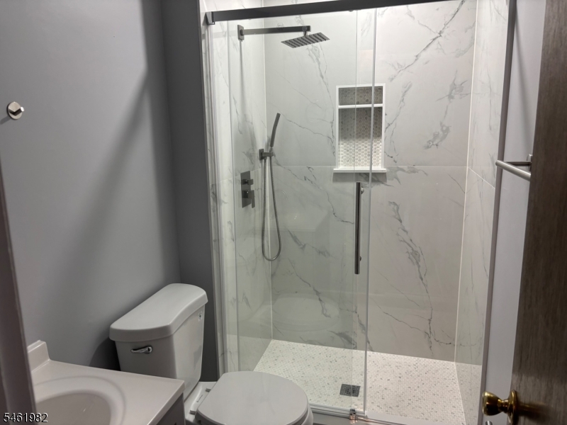23 Bloomingdale Dr 2a Property Photo 16
