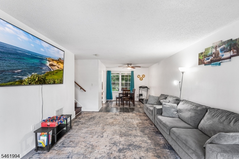 3804 Graham Ct Property Photo 5