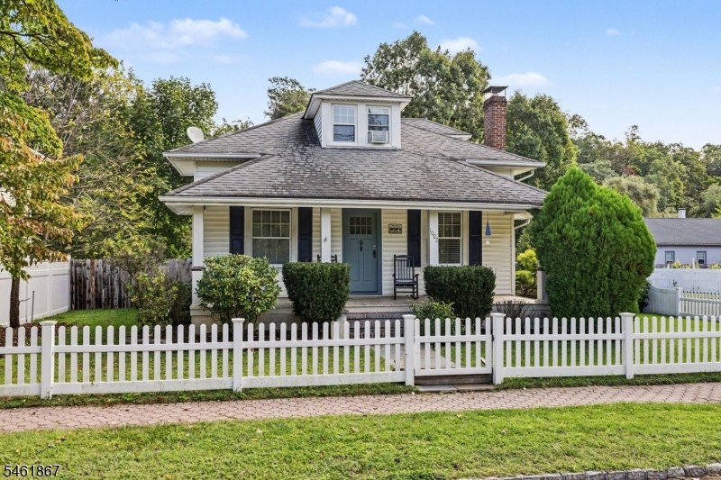 1002 Harrison St Property Photo 4