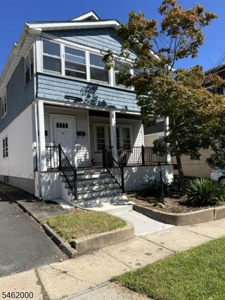 10 Warman St Property Photo 1