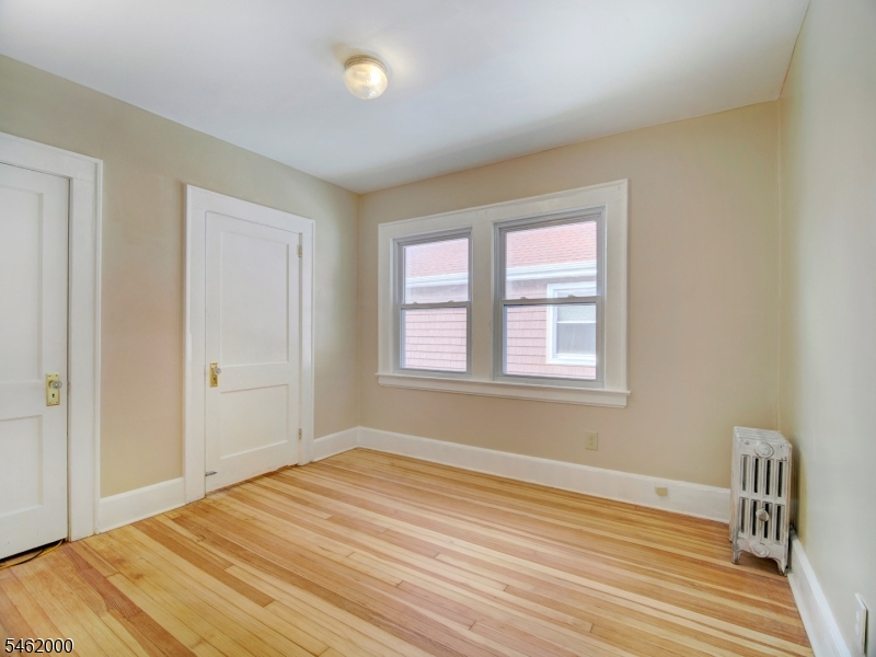 10 Warman St Property Photo 9