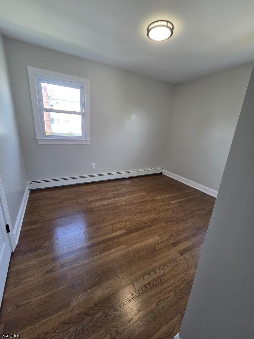 480 Boyden Ave 2 Property Photo 11