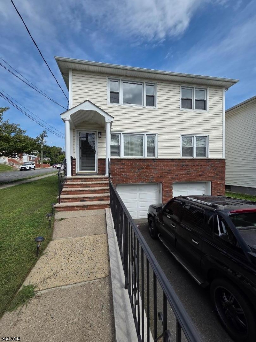 480 Boyden Ave 2 Property Photo 16