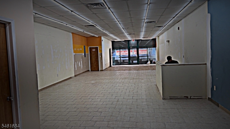 67 Main St Property Photo 2
