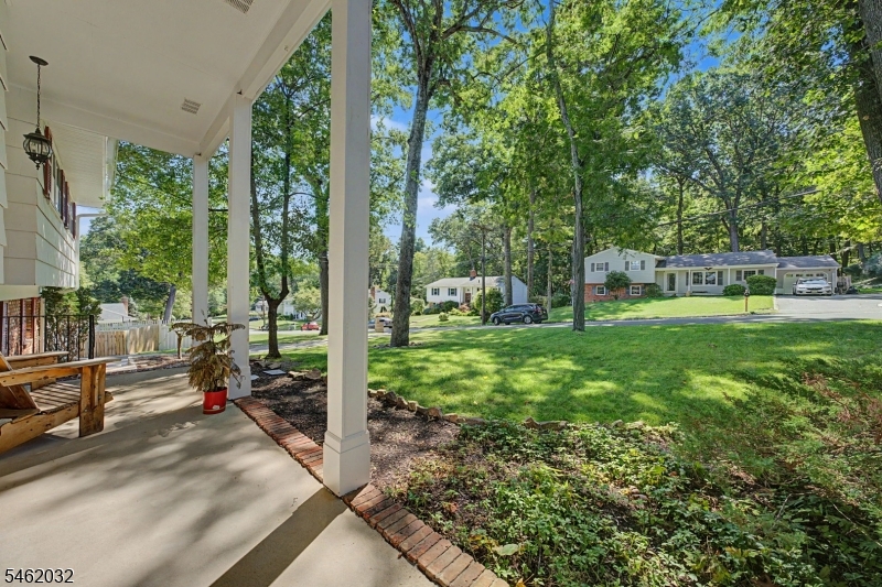 13 Arlington Dr Property Photo 17