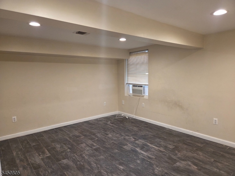 130 N 5th 1a Property Photo 6