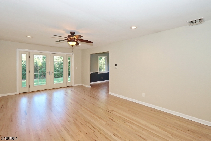 293 Cherry Hill Rd Property Photo 8