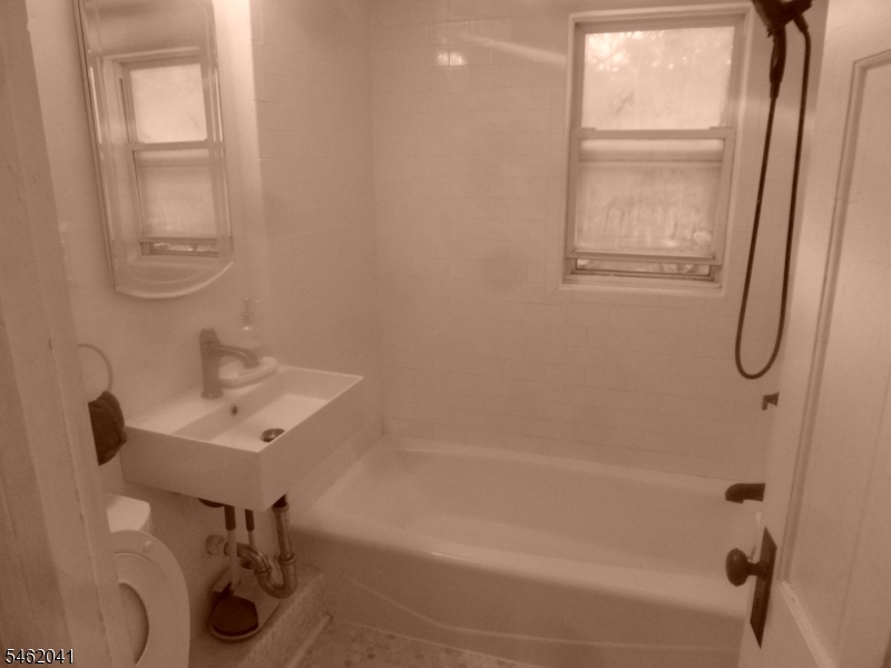 134 Woodport Rd Property Photo 27