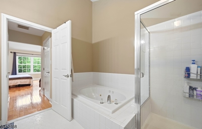 18 Clark Ct Property Photo 6