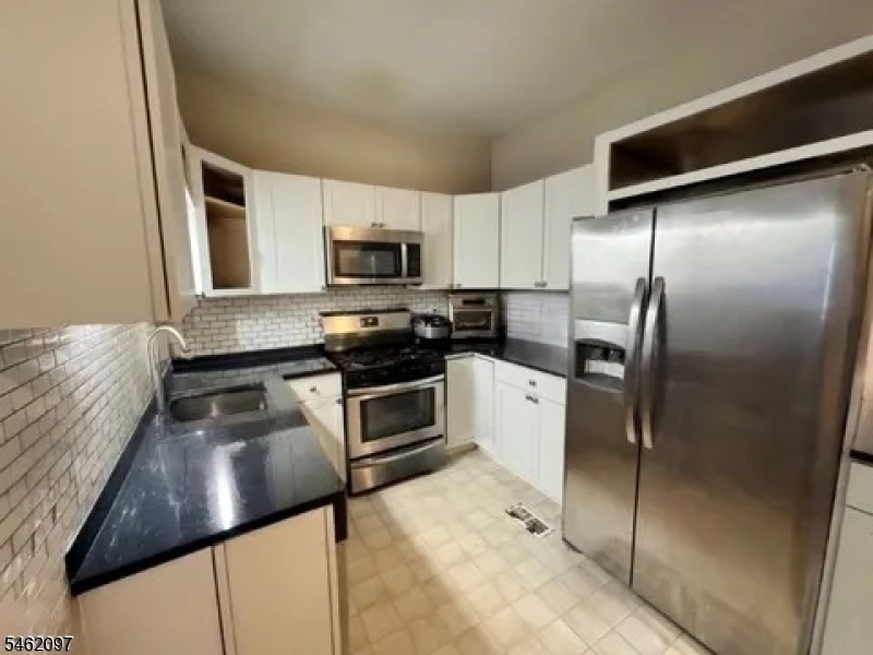 8619 Brittany Dr Property Photo 3
