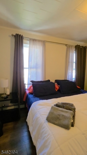 233 Pine St 1 Property Photo 1
