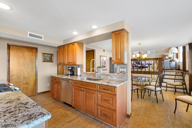 225 K Ct Property Photo 9