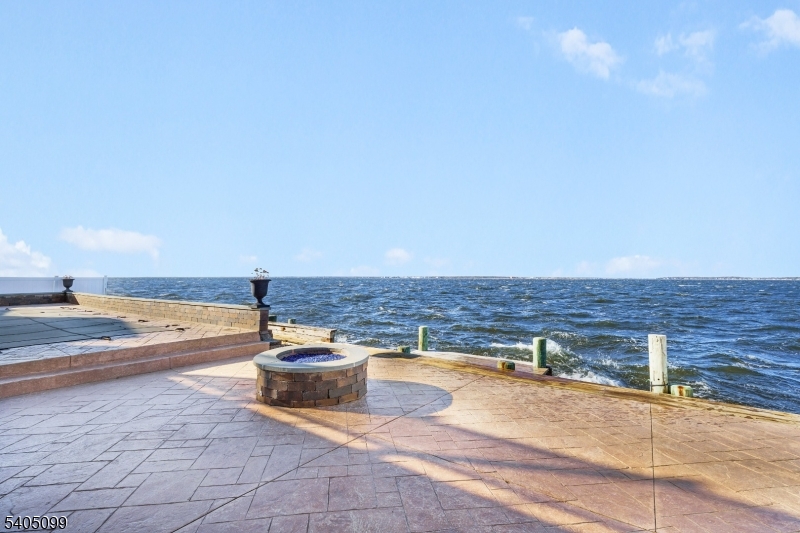 225 K Ct Property Photo 25
