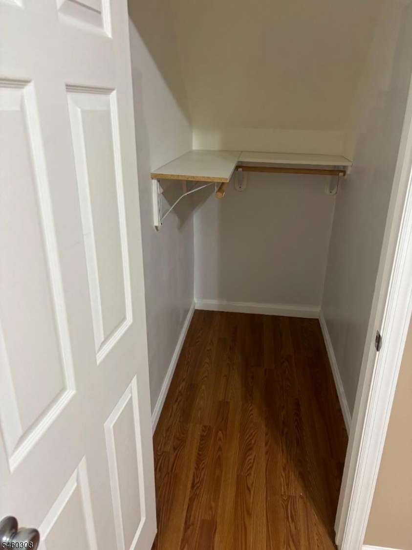 401 N Grove St Property Photo 10