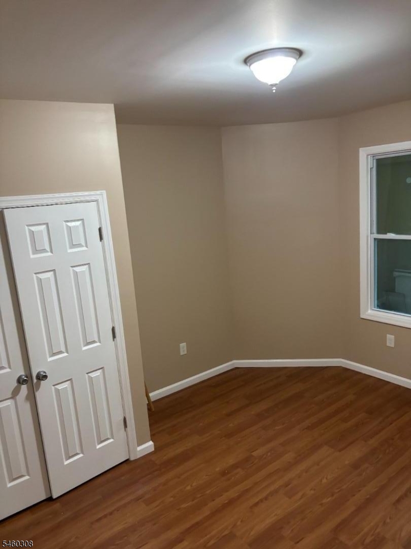 401 N Grove St Property Photo 14