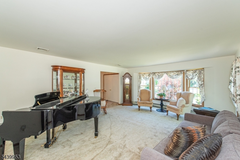 2 Baron Rd Property Photo 13