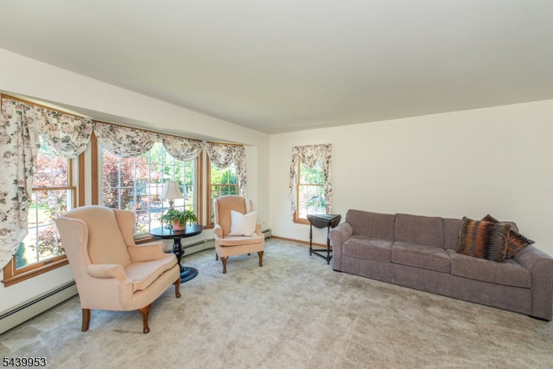 2 Baron Rd Property Photo 14