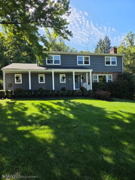 66 Darlington Dr Property Photo 1