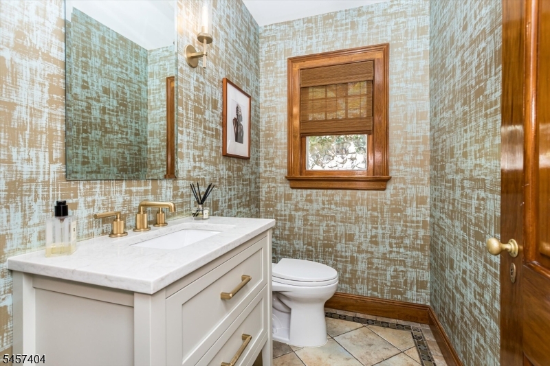 174 Highland Ave Property Photo 22