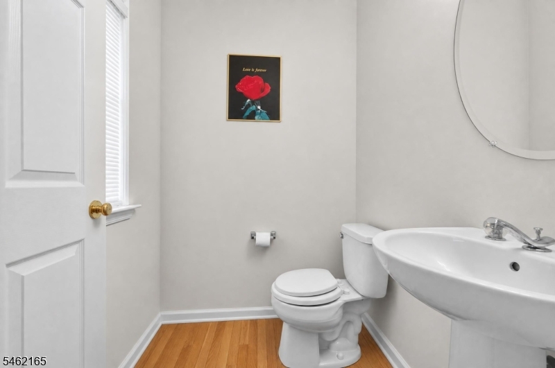 1005 Jefferson Drive Property Photo 6