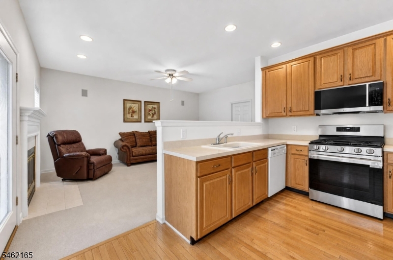 1005 Jefferson Drive Property Photo 8