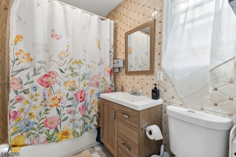66 Oak Ave Property Photo 18