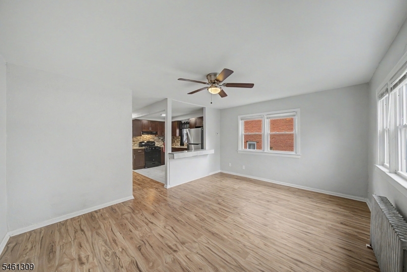 1019 Rivington St Property Photo 10