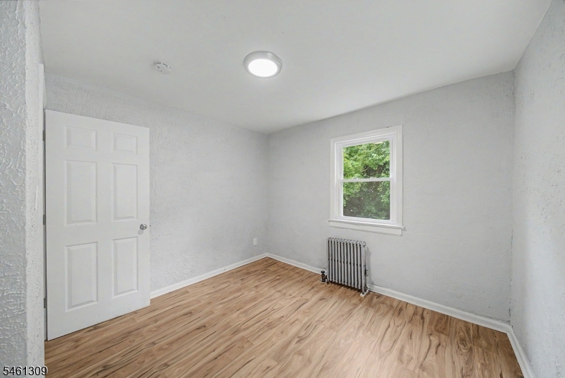 1019 Rivington St Property Photo 19