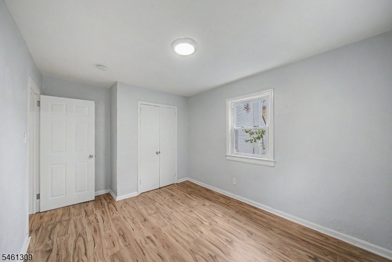 1019 Rivington St Property Photo 23