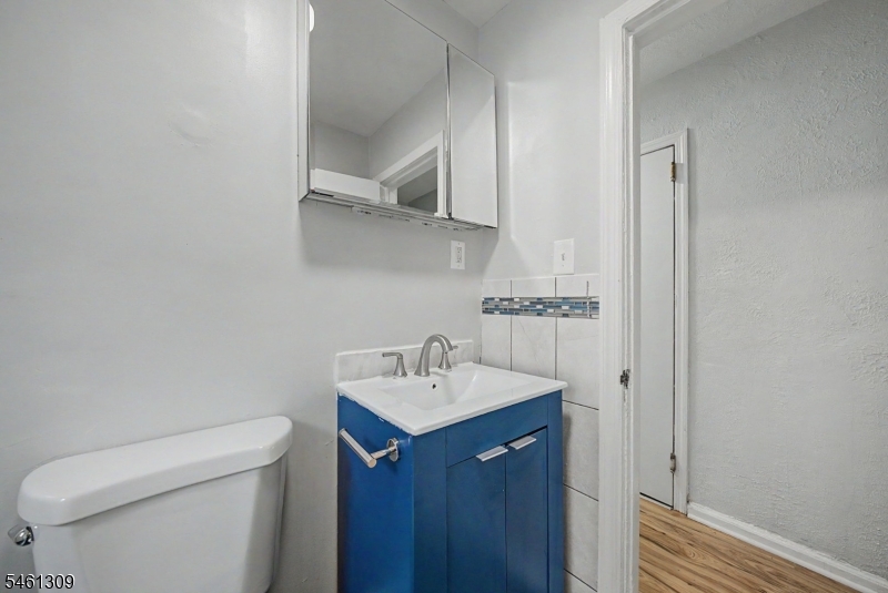 1019 Rivington St Property Photo 28