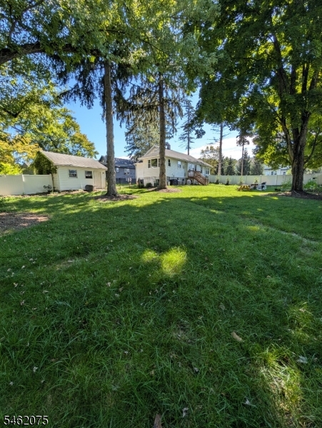 322 E Washington Ave Property Photo 31