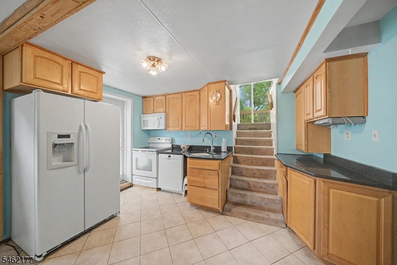 13 Spruce Place Property Photo 15