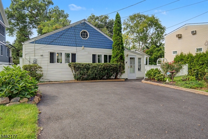 13 Spruce Place Property Photo 38