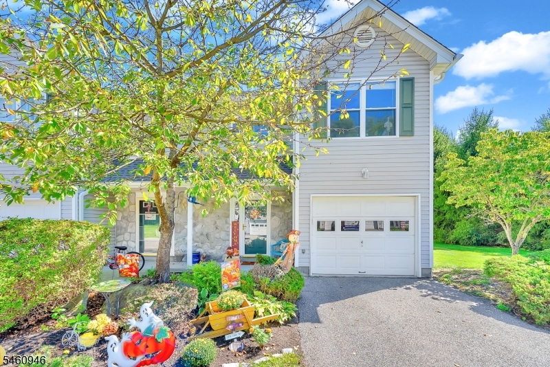 17 Beechmont Ter Property Photo 2