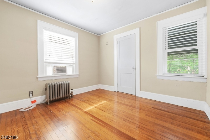 83 Franklin St Property Photo 15