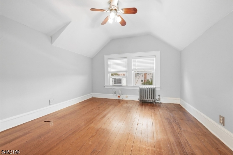 83 Franklin St Property Photo 19