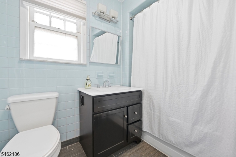 83 Franklin St Property Photo 22