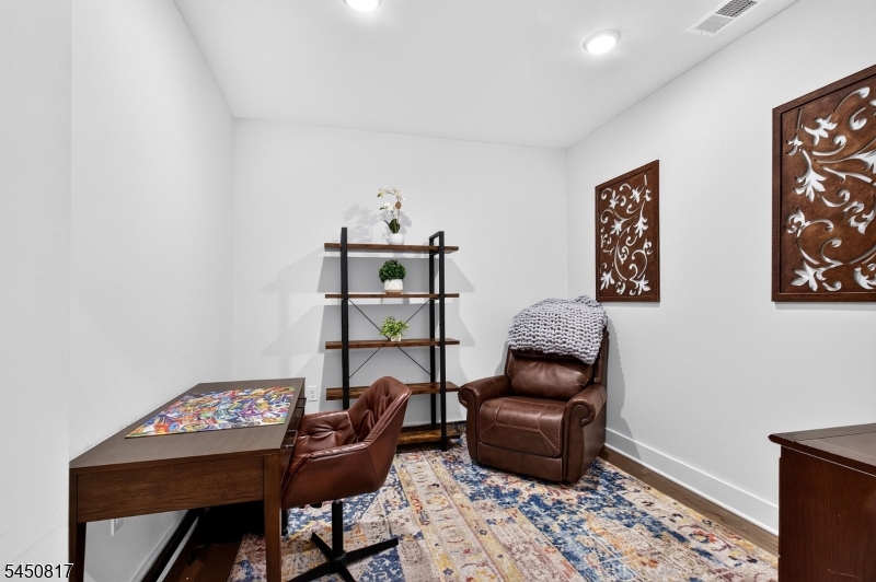 1 Vanderbilt Blvd 303 Property Photo 3