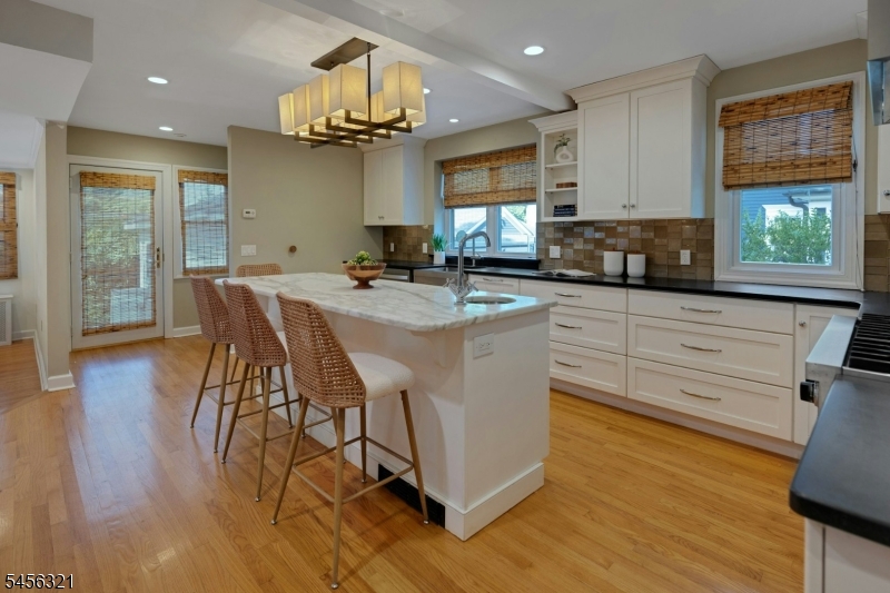 12 Hillside Ave Property Photo 12