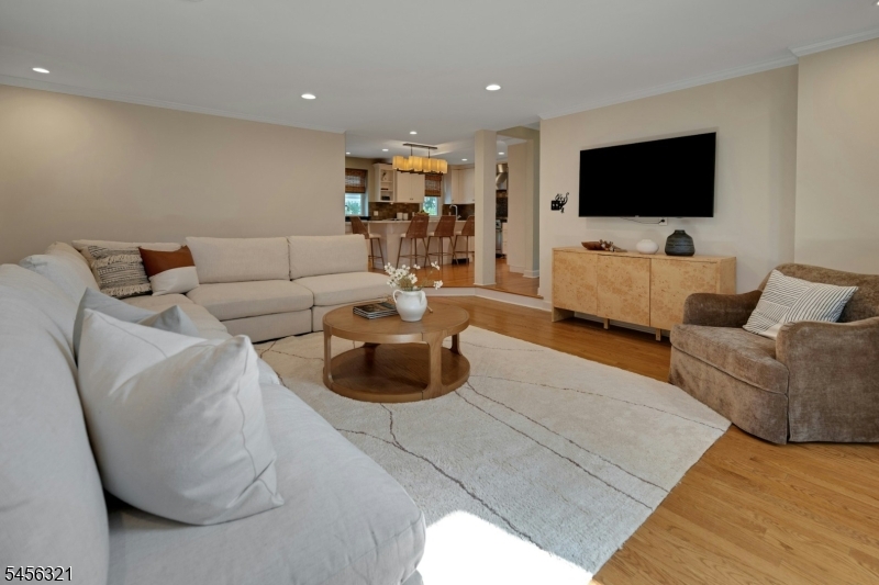 12 Hillside Ave Property Photo 15